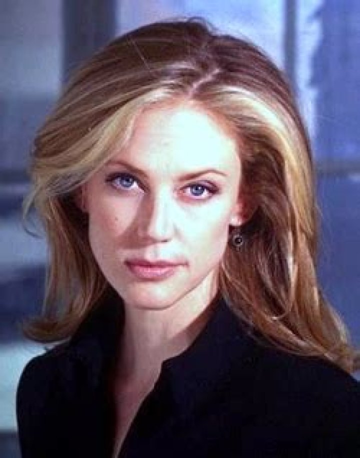 Ally Walker Bio (Wiki) 