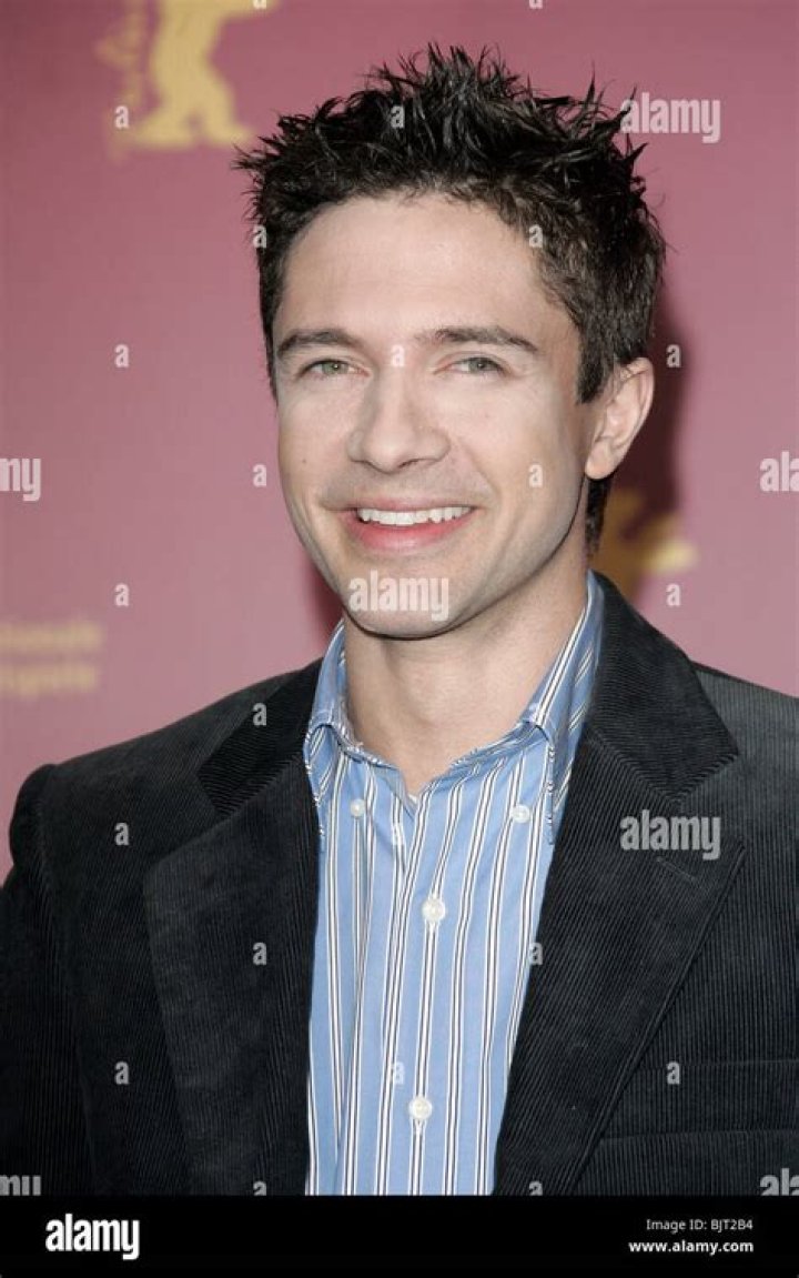 Topher Grace became father for second time! All about his wedding to Ashley Hinshaw and net worth in 2021 American actor Topher Grace Take an Adventure