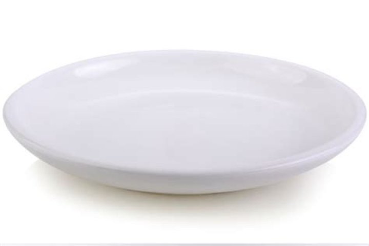 Can you bake a cake in a ceramic dish?
