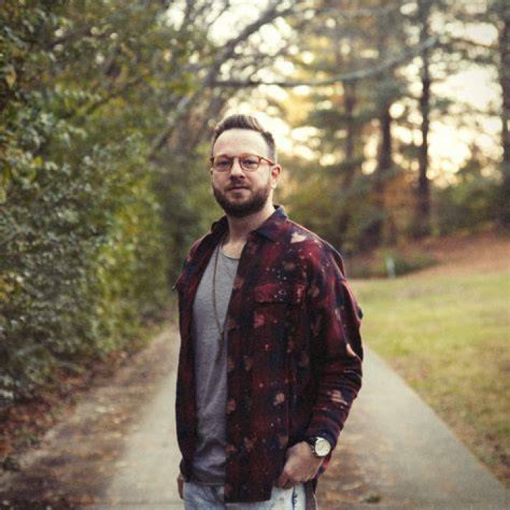 Chris August Bio (Wiki) 