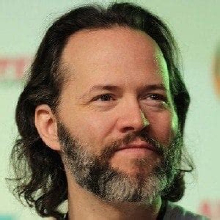 Christopher Daniel Barnes - Age, Family, Bio