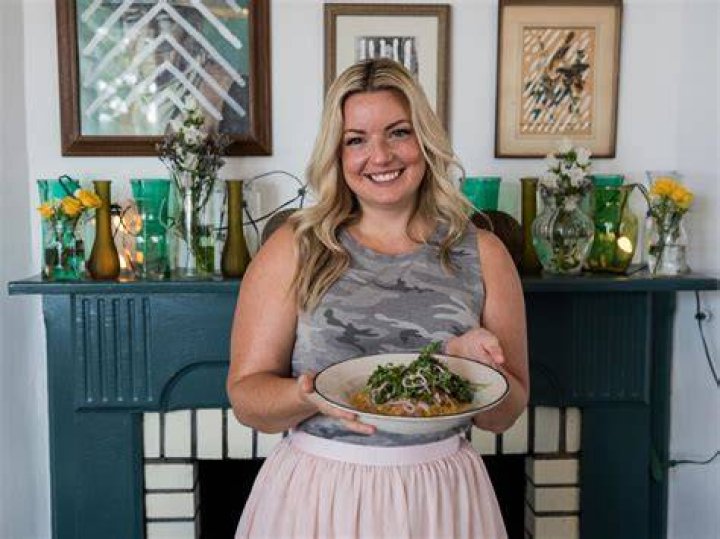 Damaris Phillips Bio (Wiki) 