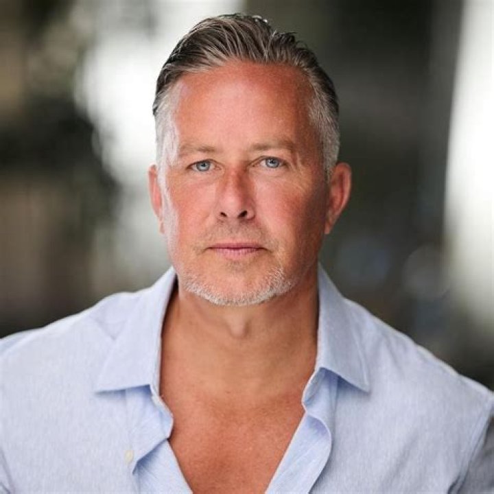 Dean Armstrong Bio (Wiki) 