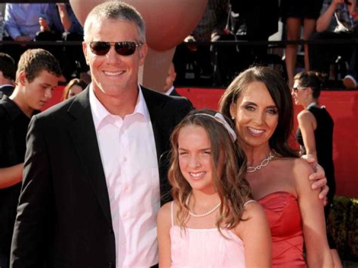 Deanna Favre Bio (Wiki) 