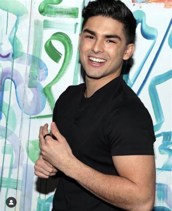 Diego Tinoco - Age, Family, Bio