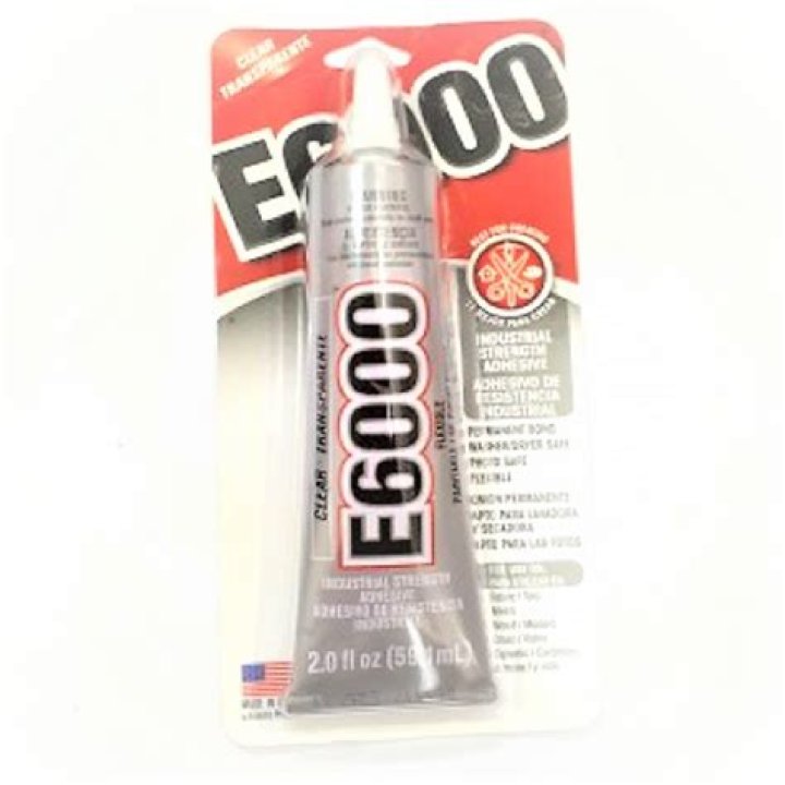 Does Black e6000 glue dry clear?