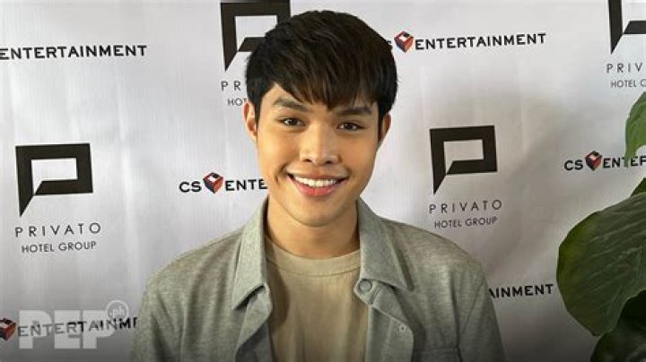 Elijah Canlas Elijah Canlas