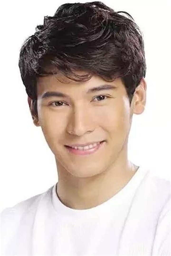 Enchong Dee Bio (Wiki) 