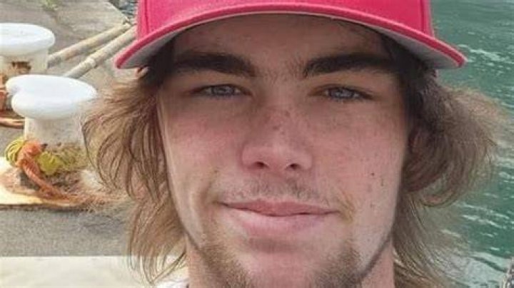 Ethan McKinnon Bio (Wiki) 