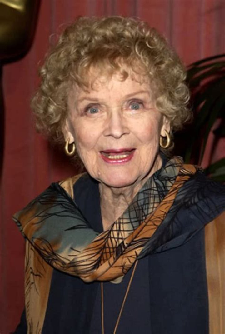 Gloria Stuart Bio (Wiki) 