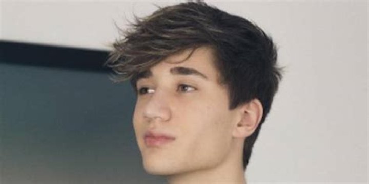 Houssein South Bio (Wiki) 