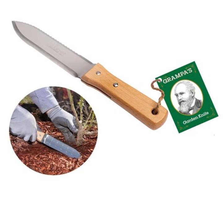 How do you use a garden knife?
