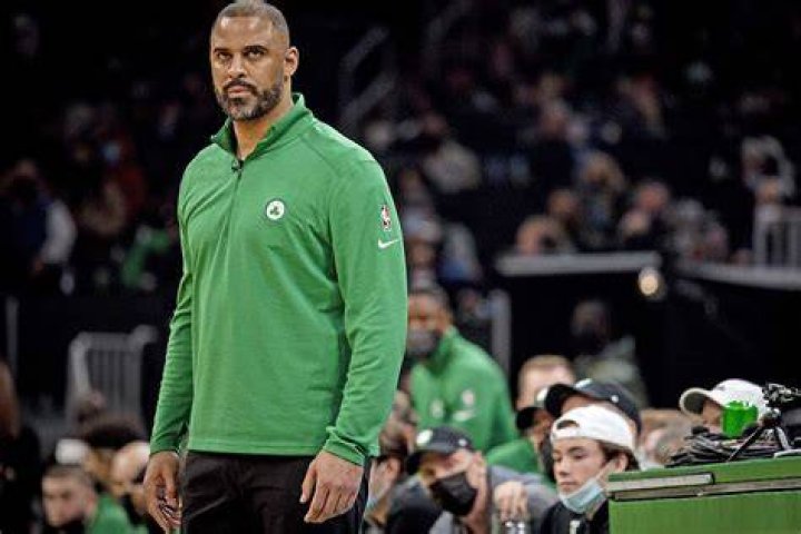 How much does Ime Udoka weigh?