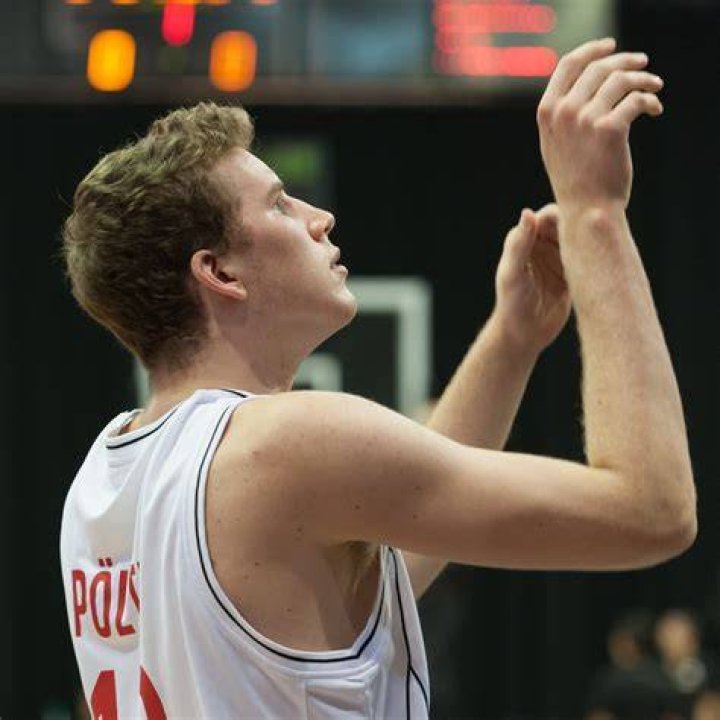 Jakob Poeltl Bio (Wiki) 