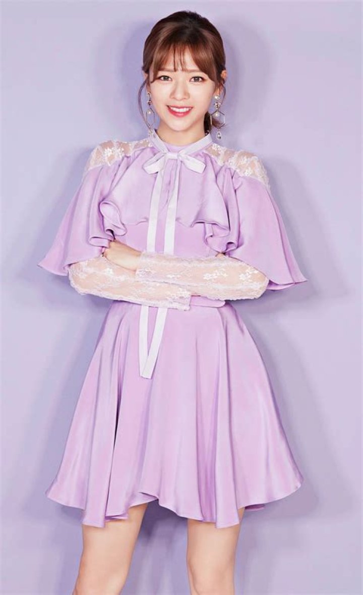 Jeongyeon (TWICE) Bio (Wiki) 