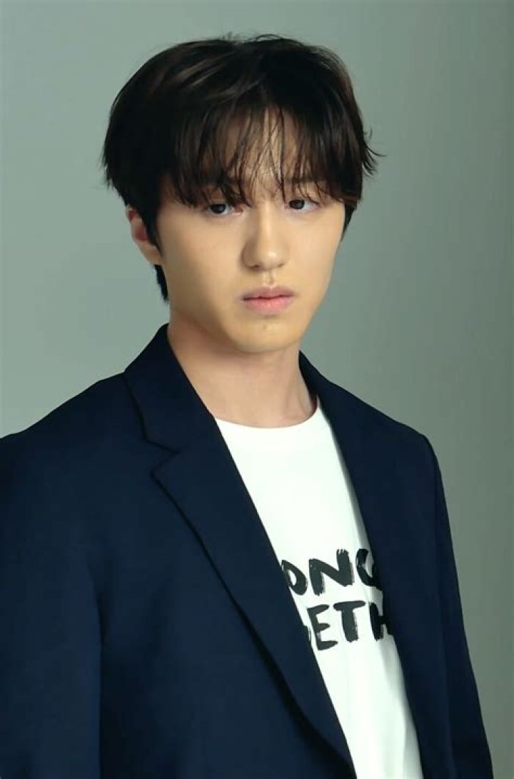 Kang Chan-hee Bio (Wiki) 