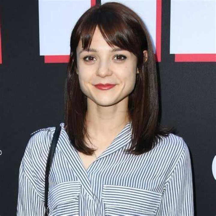 Kathryn Prescott Bio (Wiki) 