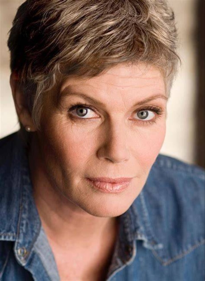 Kelly McGillis Bio (Wiki) 