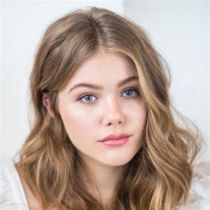 Kerri Medders Bio (Wiki) 