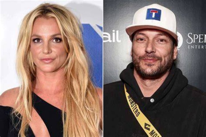 Kevin Federline eats a phallic ice cream treat