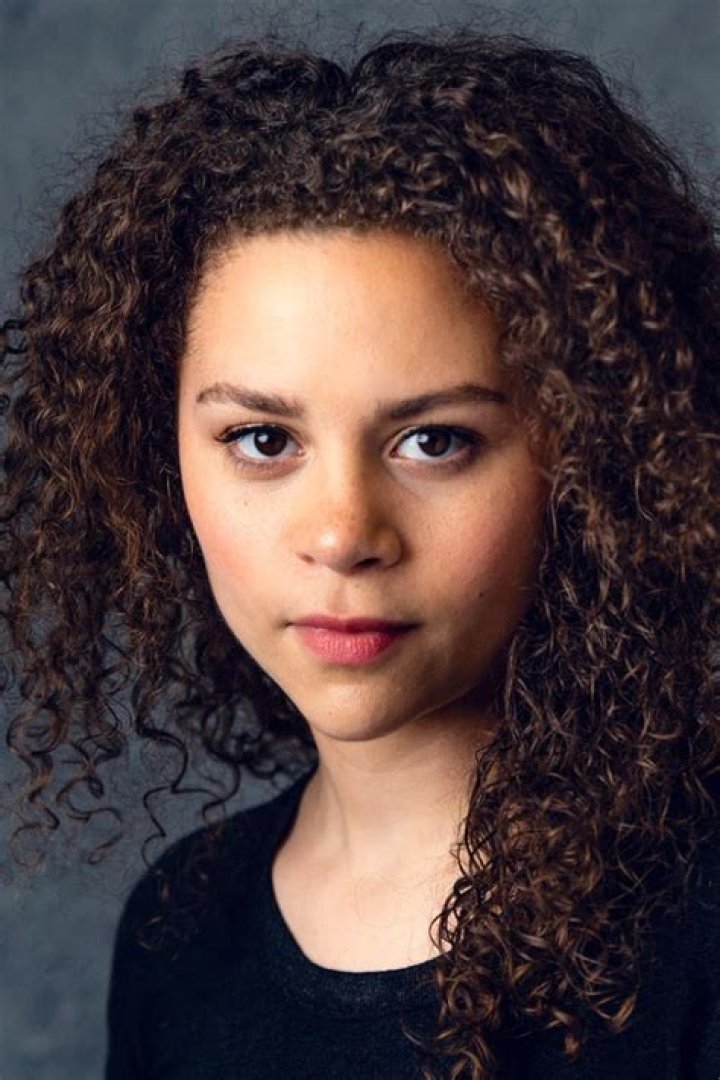 Lily Santiago Bio (Wiki) 