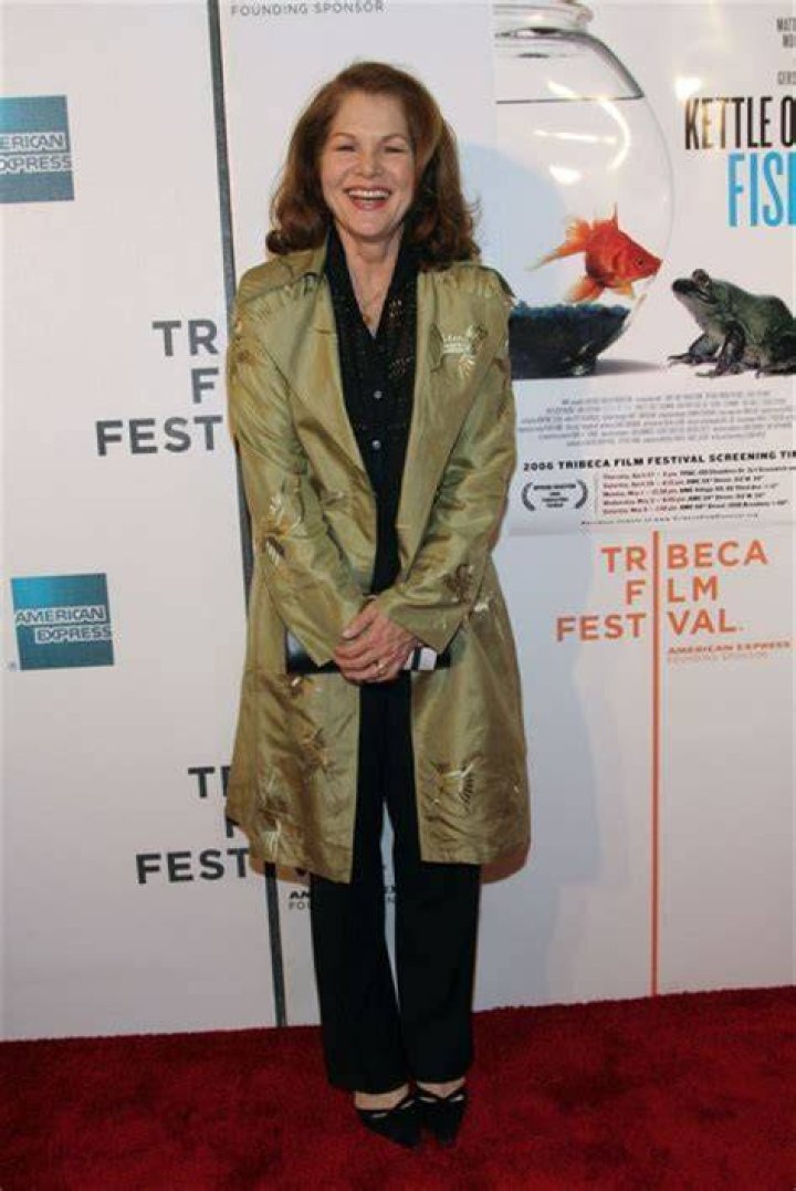 Lois Chiles Bio (Wiki) 