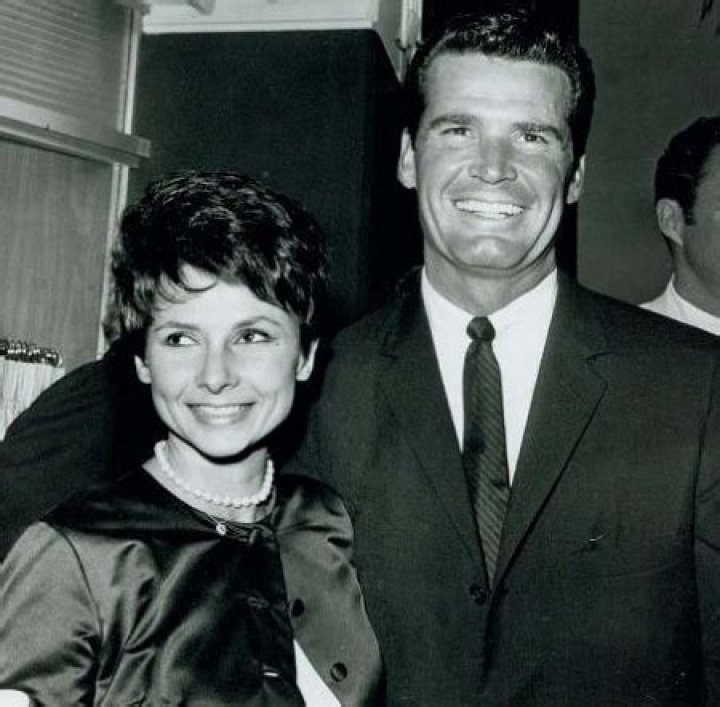 Lois Clarke Bio (Wiki) 