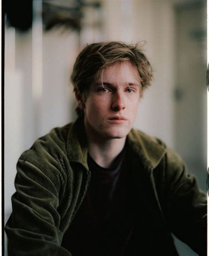Louis Hofmann Bio (Wiki) 
