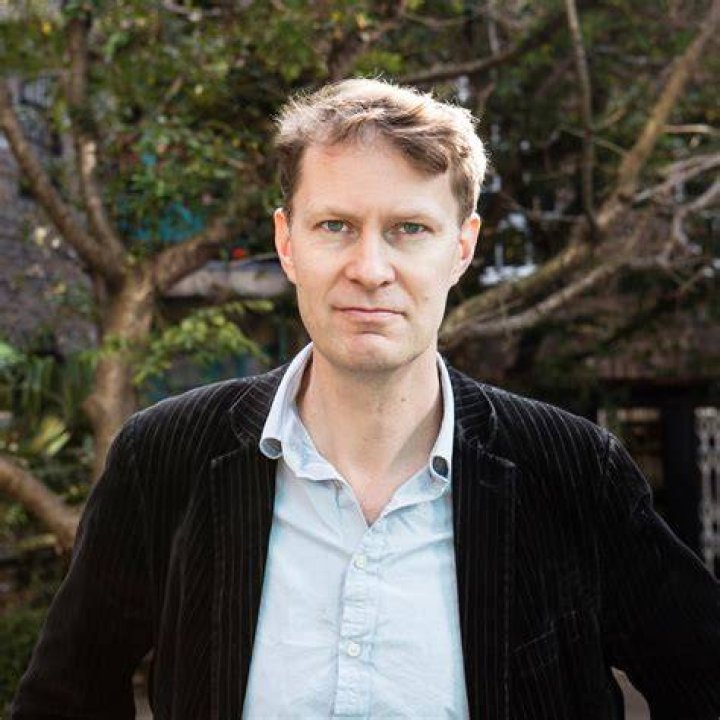 Luke Harding Luke Harding