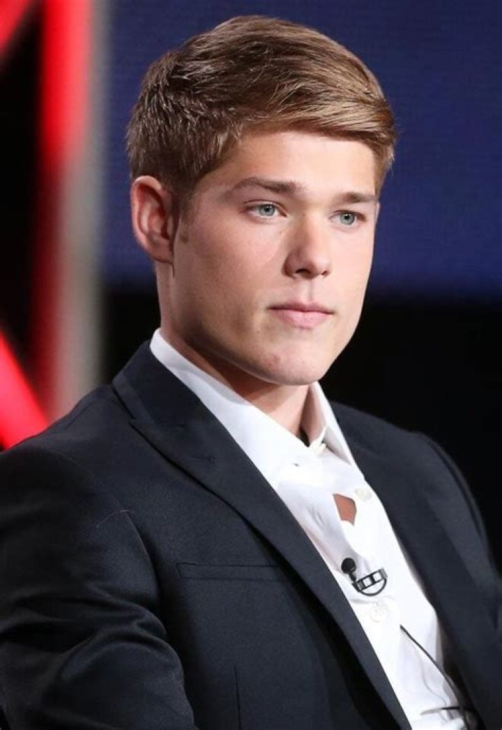 Mason Dye Bio (Wiki) 