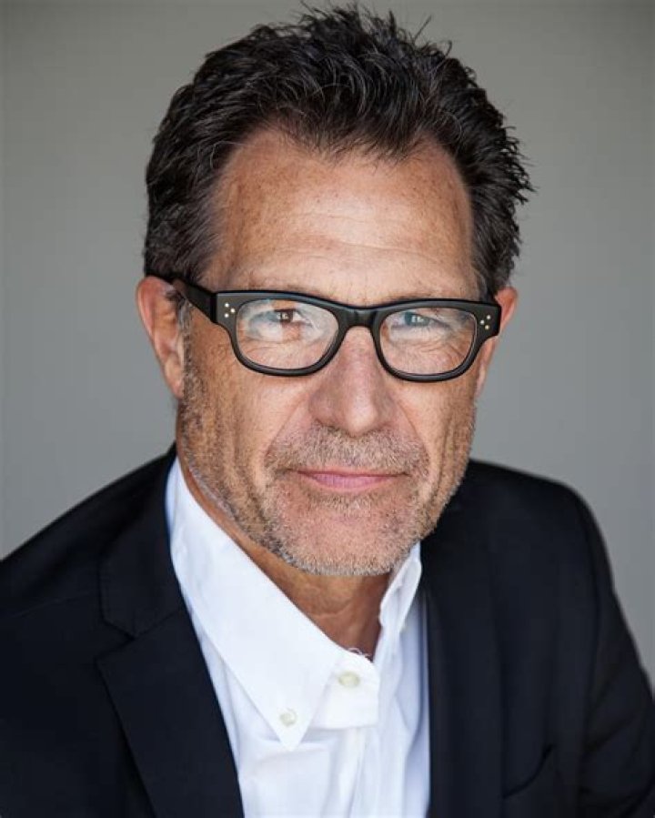 Michael Cummings Bio (Wiki) 