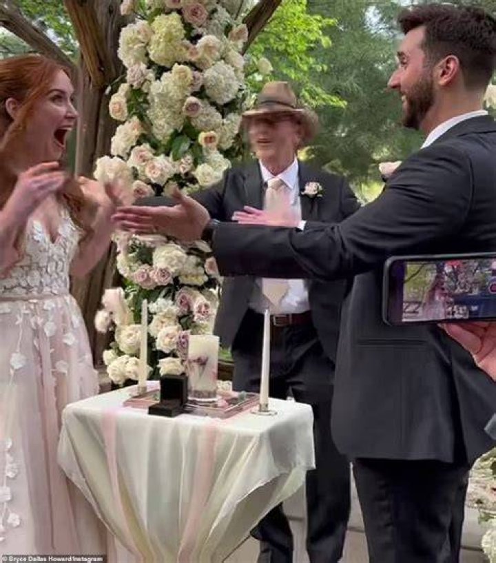 Wedding Bells! Paige Howard, Bryce Dallas Howard sister Married Tim Abou-Nasr Paige Howard wedding