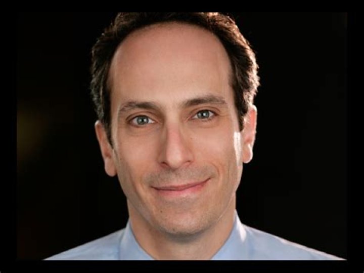 Peter Grosz Bio (Wiki) 