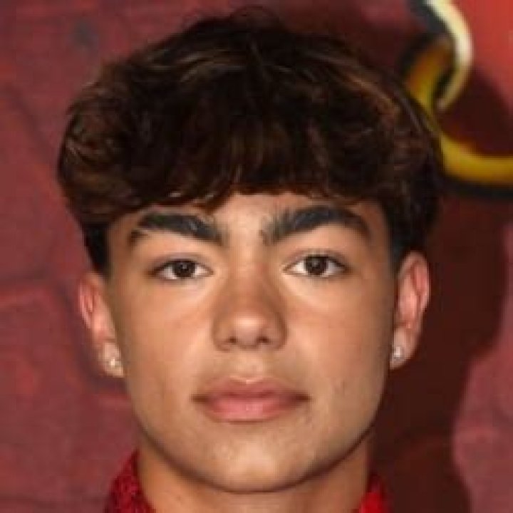 PeterbotFN - Age, Family, Bio
