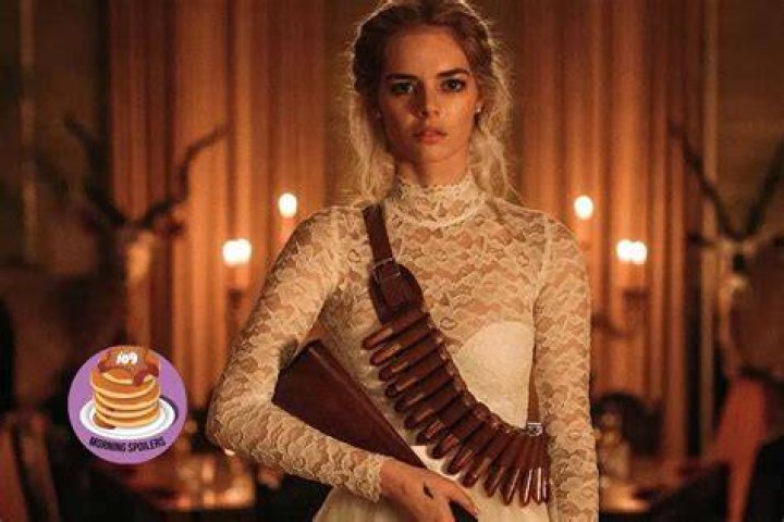 Samara Weaving photo 2