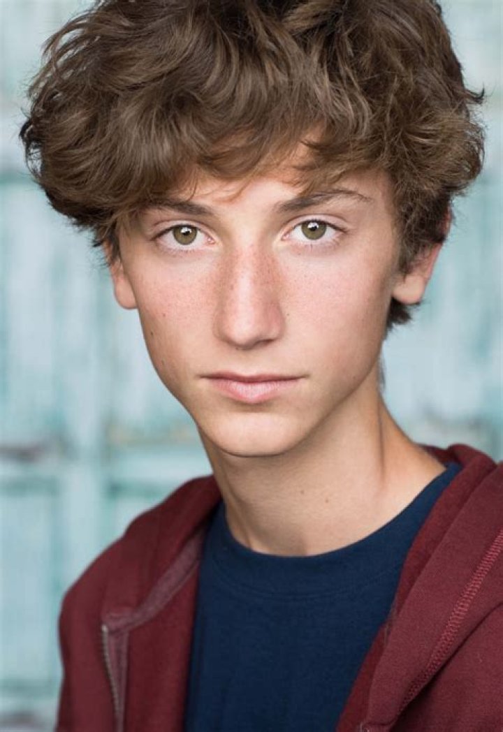 Steele Stebbins Bio (Wiki) 