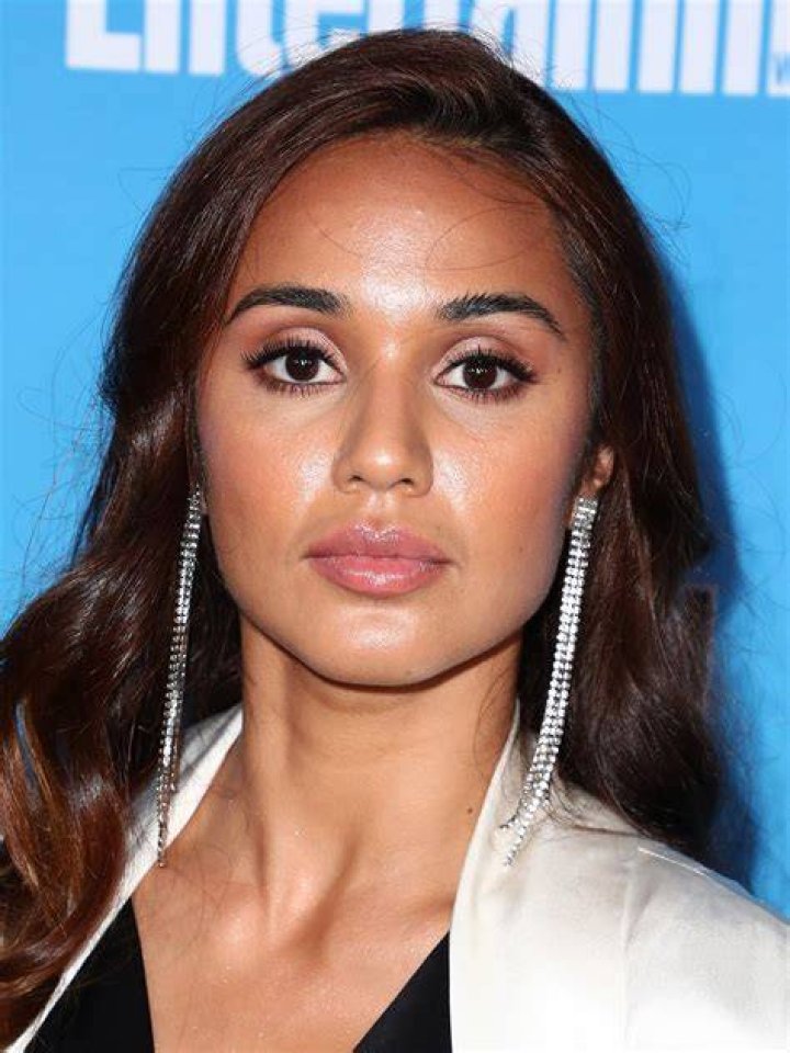 Summer Bishil Bio (Wiki) 