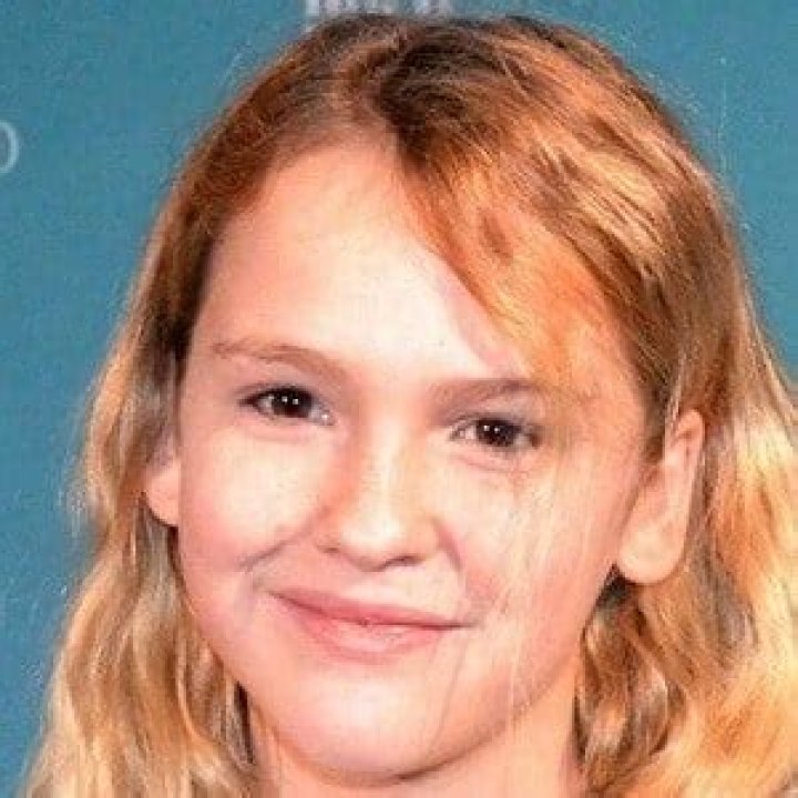 Talitha Bateman - Age, Family, Bio