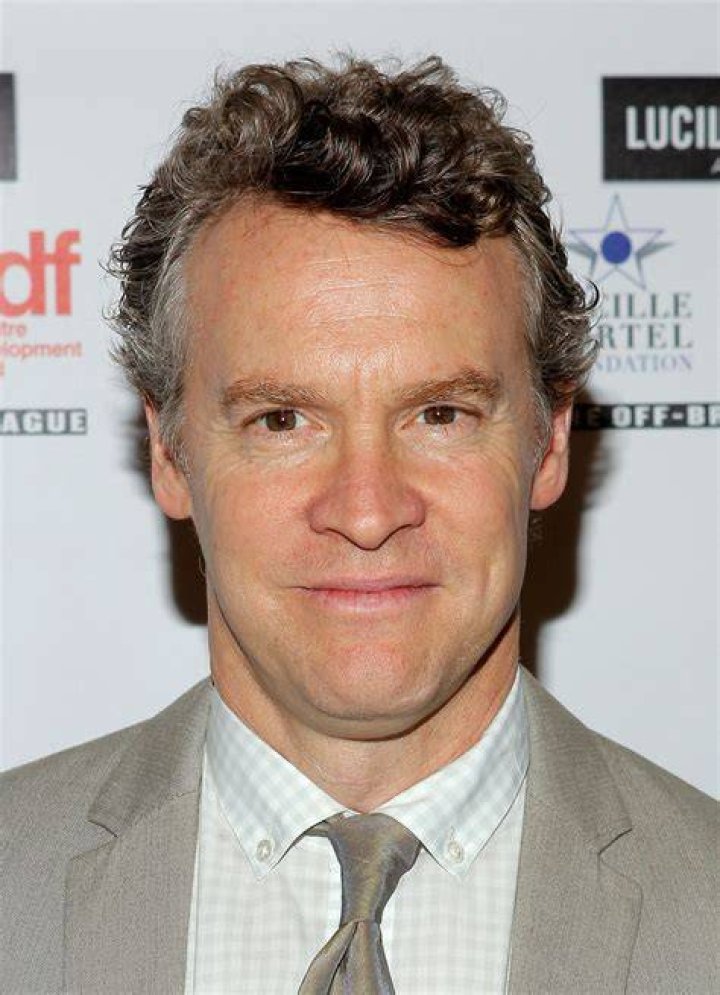 Tate Donovan reveals his experience working with ex girlfriend Jennifer Aniston! Who is he? Tate Donovan