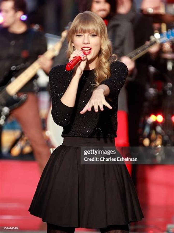 Taylor Swift Performs On ABC's "Good Morning America"
