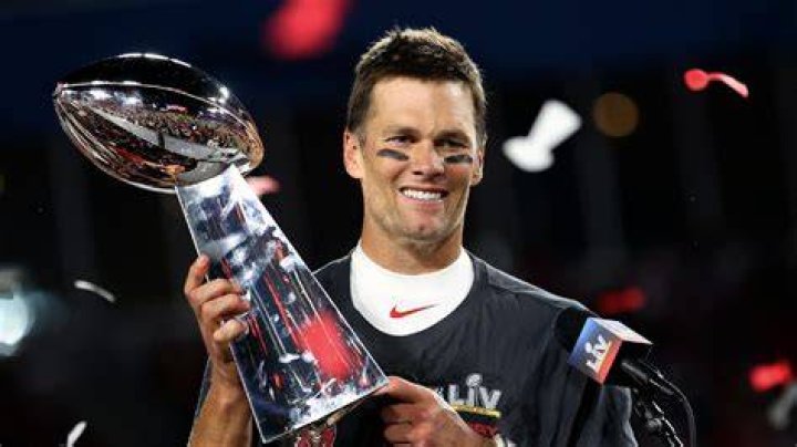 Gisele Bundchen and Tom Brady are Reportedly Fighting Over a Professional Decision! Tom Brady