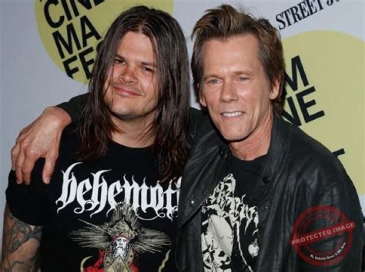 Travis Bacon Bio (Wiki) 