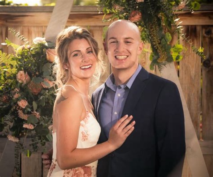 Who Did Ashley Reeves Marry?